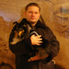 November 14th 2008, Bad Hombourg (Germany). Manveru and Cheyenne in front of a relief representing a cart pulled by oxen on which you can see the remains of a wheel and a barrel.