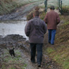 28 d�cembre 2008 � la Rochefoucauld (Charente), chez mes grands-parents. Nous arrivons � un passage � gu� emprunt� par les tracteurs. Lorelei est attir�e par l'eau ! :)